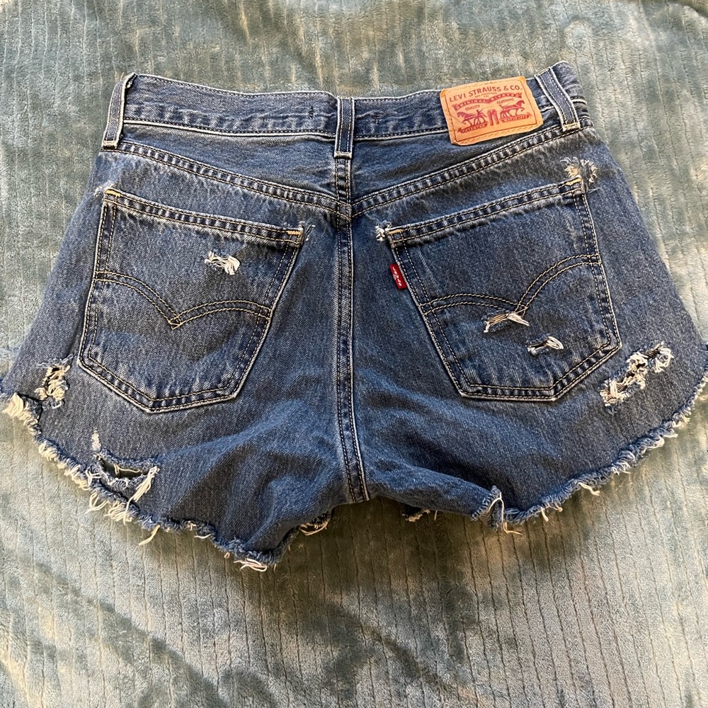 Levi’s Cut Off Jean Shorts. Size 25